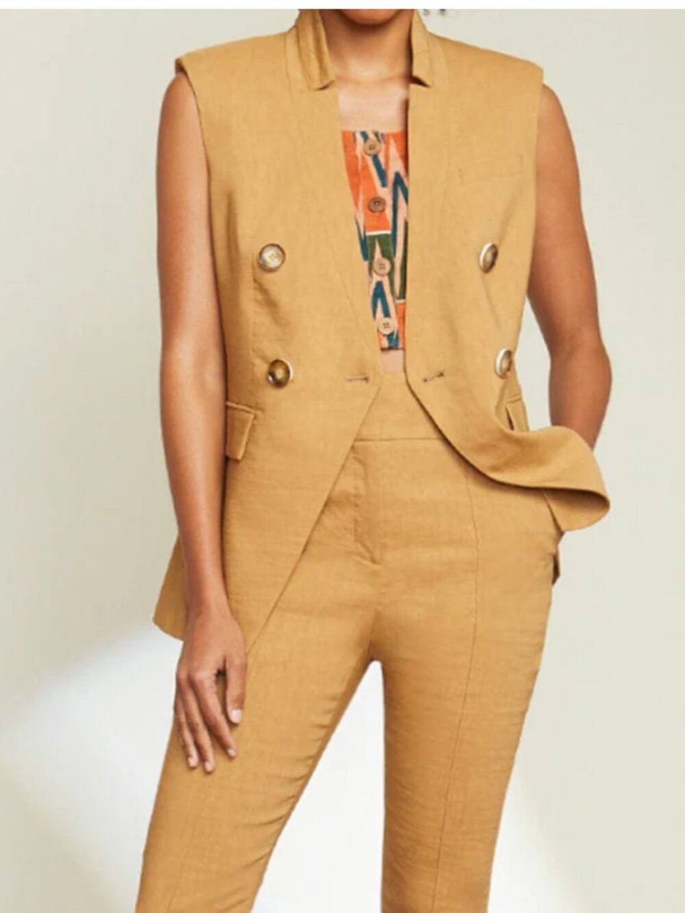 Veronica Beard Amika Vest in Linen 14